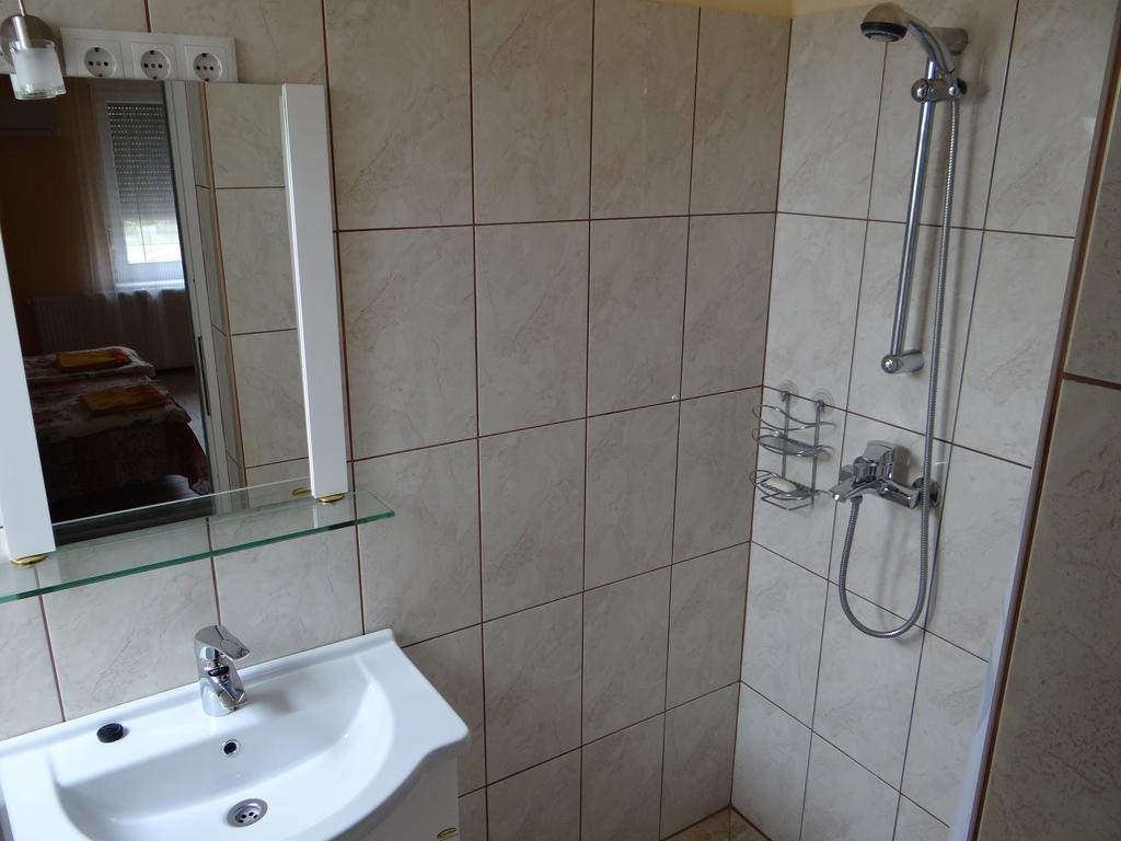 Marinica Apartman Hajdúszoboszló Kamer foto
