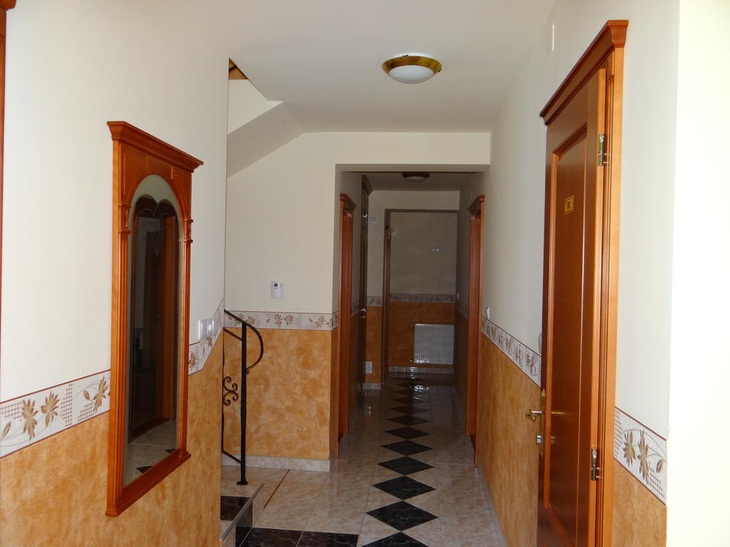 Marinica Apartman Hajdúszoboszló Buitenkant foto