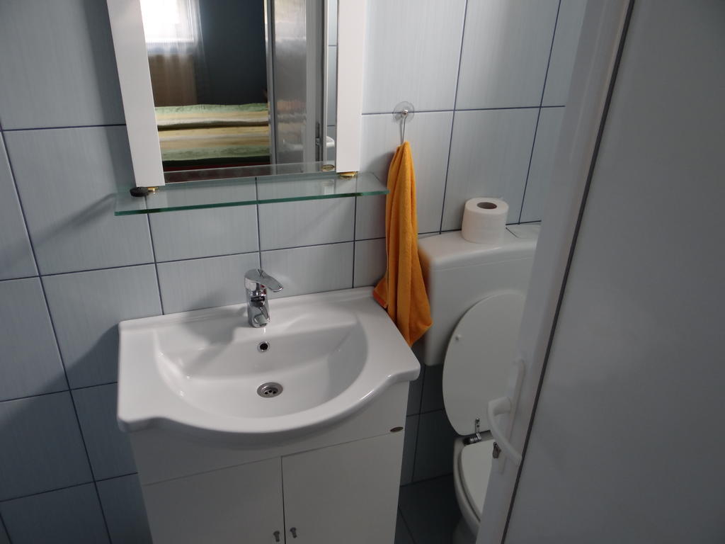 Marinica Apartman Hajdúszoboszló Buitenkant foto